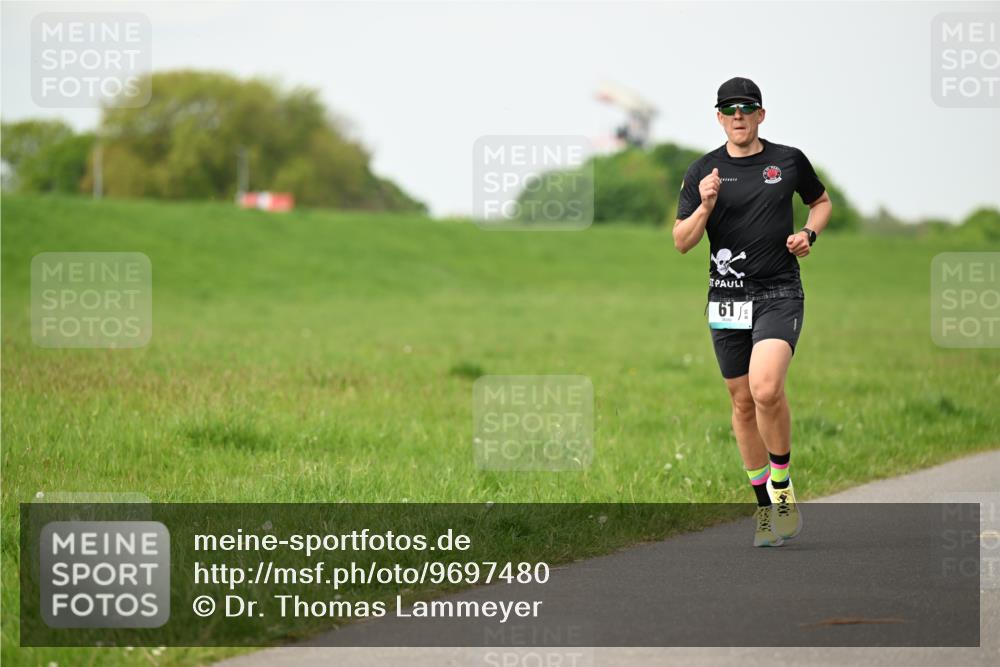 10.05.2026 - 8. Wedeler Halbmarathon Dr. Thomas Lammeyer http://msf.ph/oto/9697480 10.05.2026 11:29:24 Laufen  meine-sportfotos.de