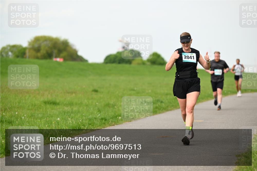 10.05.2026 - 8. Wedeler Halbmarathon Dr. Thomas Lammeyer http://msf.ph/oto/9697513 10.05.2026 11:29:30 Laufen 2041 meine-sportfotos.de