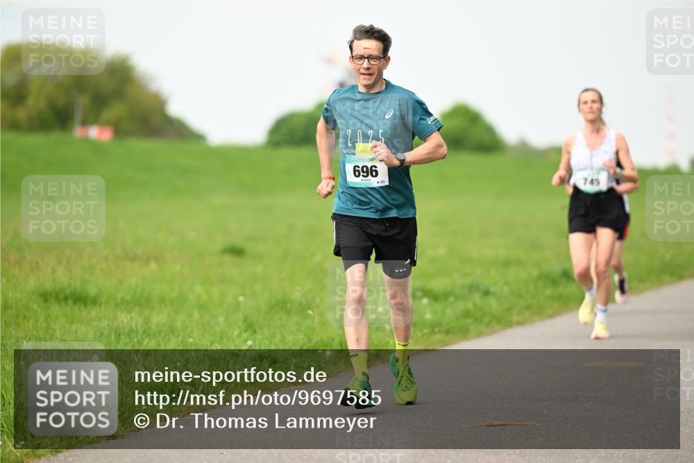 10.05.2026 - 8. Wedeler Halbmarathon Dr. Thomas Lammeyer http://msf.ph/oto/9697585 10.05.2026 11:29:51 Laufen 2025, 960, 745 meine-sportfotos.de