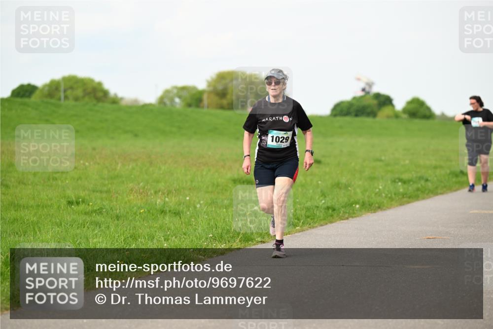 10.05.2026 - 8. Wedeler Halbmarathon Dr. Thomas Lammeyer http://msf.ph/oto/9697622 10.05.2026 11:29:57 Laufen 1029 meine-sportfotos.de