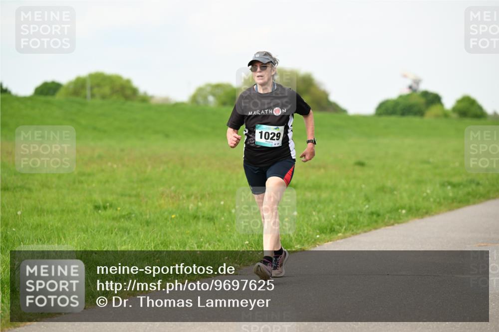 10.05.2026 - 8. Wedeler Halbmarathon Dr. Thomas Lammeyer http://msf.ph/oto/9697625 10.05.2026 11:29:58 Laufen 1029 meine-sportfotos.de