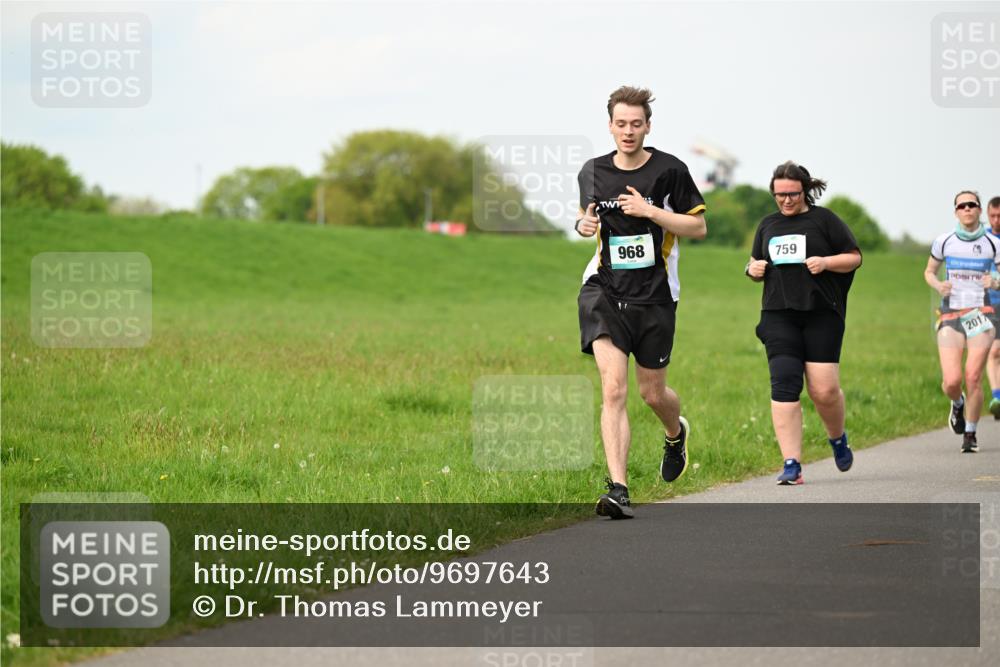 10.05.2026 - 8. Wedeler Halbmarathon Dr. Thomas Lammeyer http://msf.ph/oto/9697643 10.05.2026 11:30:01 Laufen 968, 759, 2017 meine-sportfotos.de