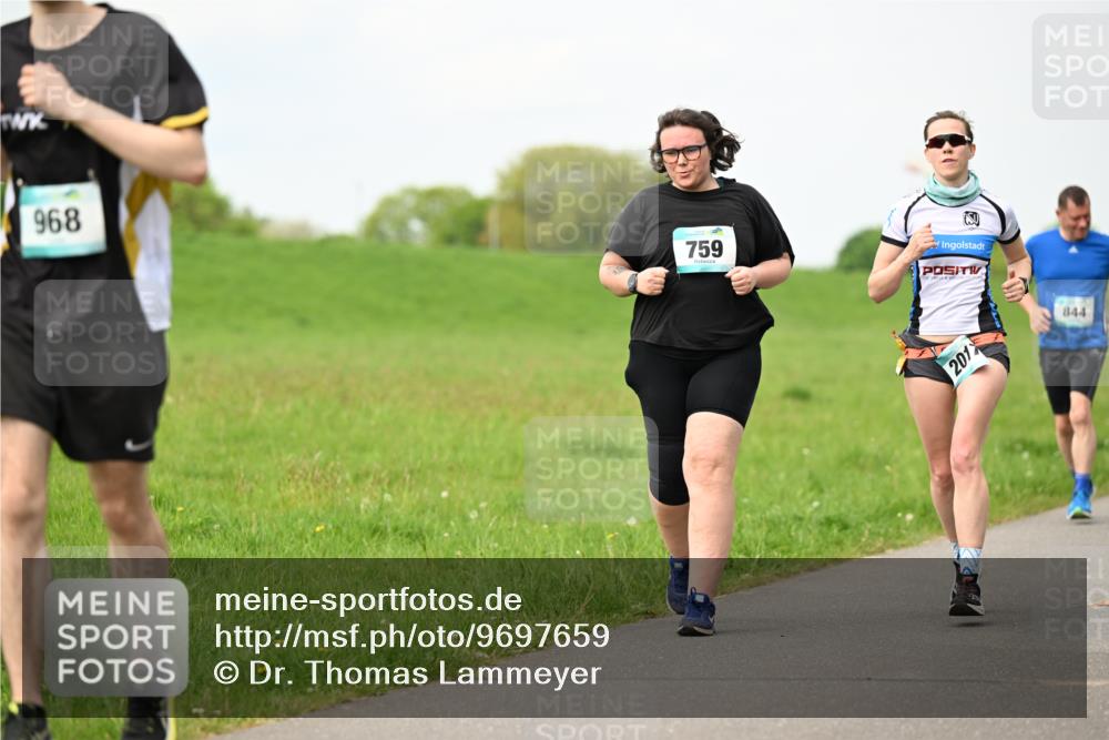 10.05.2026 - 8. Wedeler Halbmarathon Dr. Thomas Lammeyer http://msf.ph/oto/9697659 10.05.2026 11:30:04 Laufen 968, 759, 201, 844 meine-sportfotos.de