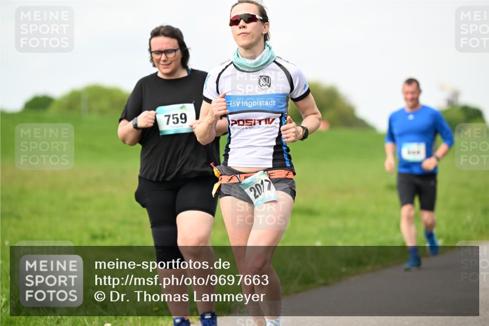 10.05.2026 - 8. Wedeler Halbmarathon Dr. Thomas Lammeyer http://msf.ph/oto/9697663 10.05.2026 11:30:06 Laufen 759, 201 meine-sportfotos.de