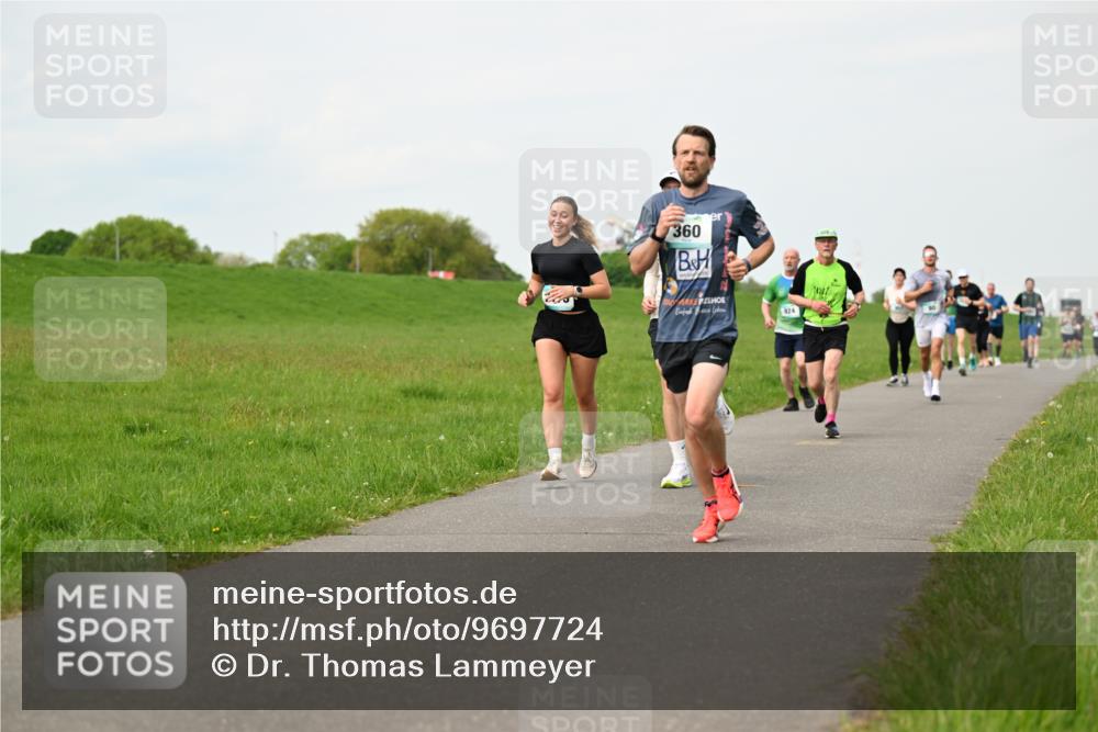 10.05.2026 - 8. Wedeler Halbmarathon Dr. Thomas Lammeyer http://msf.ph/oto/9697724 10.05.2026 11:30:18 Laufen 360, 924 meine-sportfotos.de