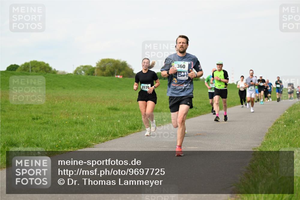 10.05.2026 - 8. Wedeler Halbmarathon Dr. Thomas Lammeyer http://msf.ph/oto/9697725 10.05.2026 11:30:19 Laufen 2175, 360 meine-sportfotos.de