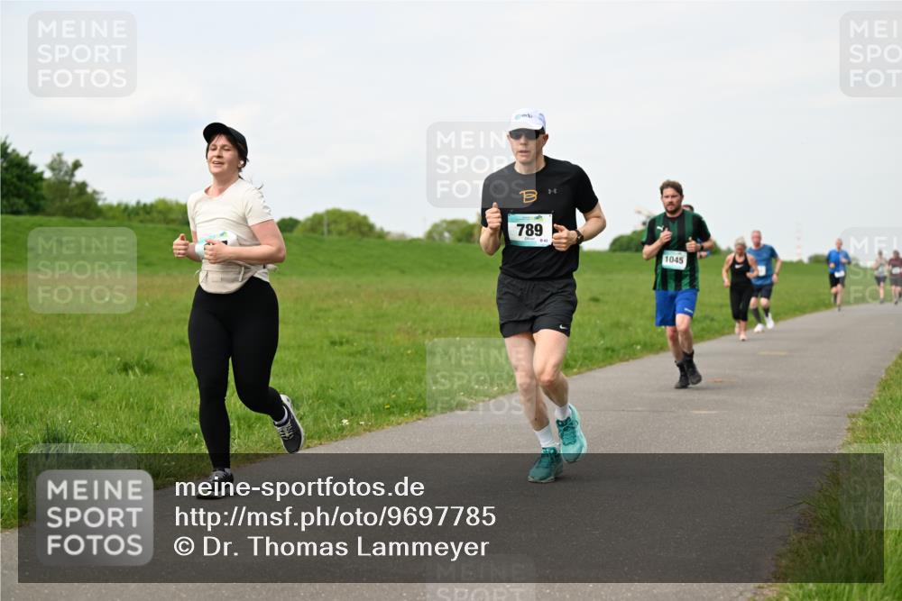 10.05.2026 - 8. Wedeler Halbmarathon Dr. Thomas Lammeyer http://msf.ph/oto/9697785 10.05.2026 11:30:30 Laufen 789, 1045 meine-sportfotos.de