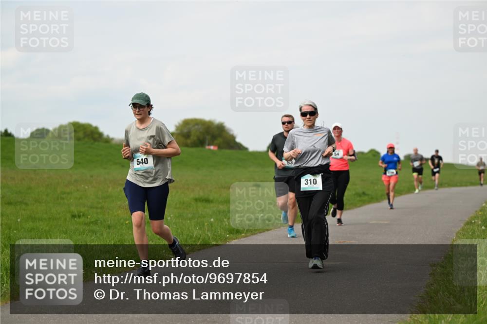 10.05.2026 - 8. Wedeler Halbmarathon Dr. Thomas Lammeyer http://msf.ph/oto/9697854 10.05.2026 11:30:47 Laufen 540, 310 meine-sportfotos.de