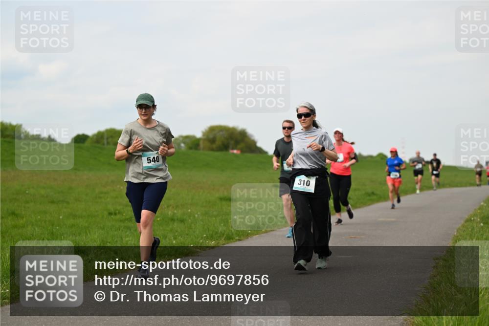 10.05.2026 - 8. Wedeler Halbmarathon Dr. Thomas Lammeyer http://msf.ph/oto/9697856 10.05.2026 11:30:47 Laufen 540, 310 meine-sportfotos.de