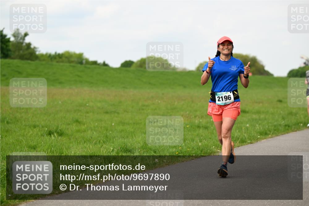 10.05.2026 - 8. Wedeler Halbmarathon Dr. Thomas Lammeyer http://msf.ph/oto/9697890 10.05.2026 11:30:54 Laufen 2196 meine-sportfotos.de