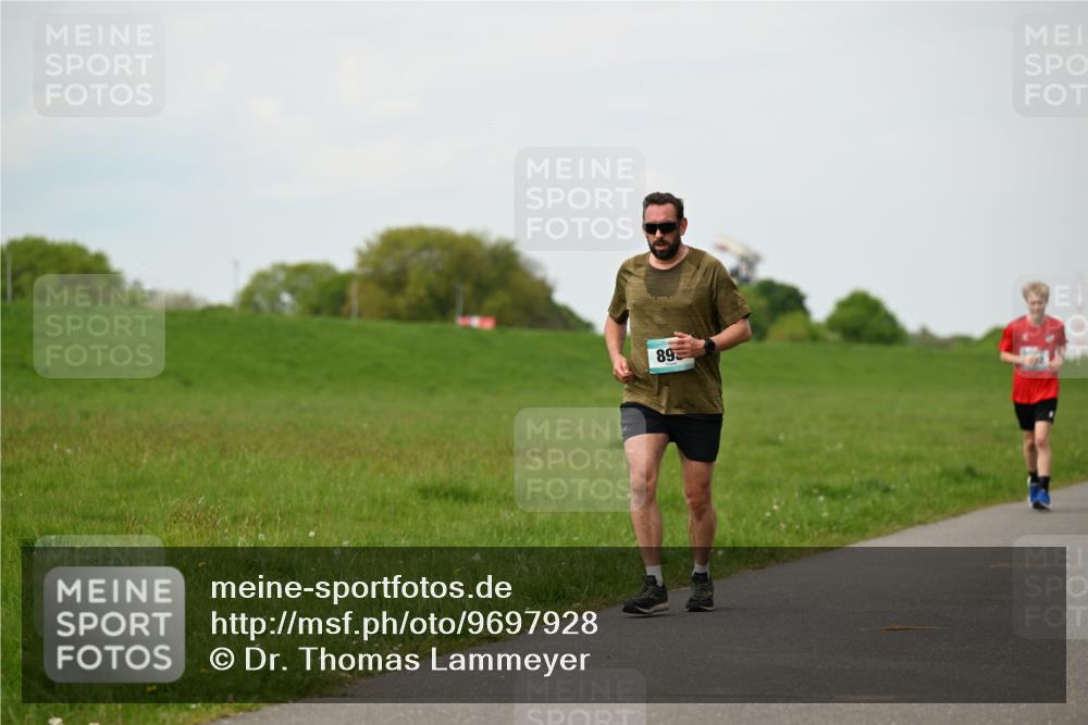 10.05.2026 - 8. Wedeler Halbmarathon Dr. Thomas Lammeyer http://msf.ph/oto/9697928 10.05.2026 11:31:09 Laufen 893 meine-sportfotos.de