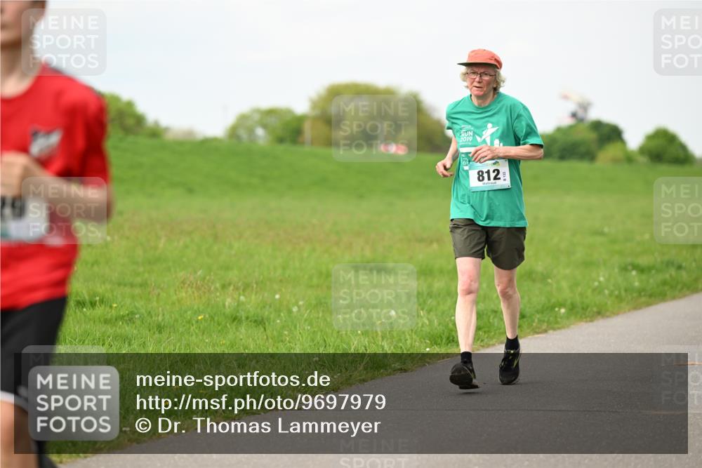 10.05.2026 - 8. Wedeler Halbmarathon Dr. Thomas Lammeyer http://msf.ph/oto/9697979 10.05.2026 11:31:18 Laufen 2019, 812 meine-sportfotos.de