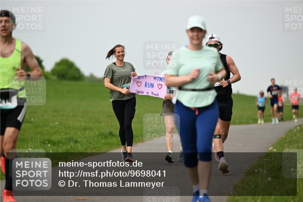 10.05.2026 - 8. Wedeler Halbmarathon Dr. Thomas Lammeyer http://msf.ph/oto/9698041 10.05.2026 11:31:31 Laufen  meine-sportfotos.de