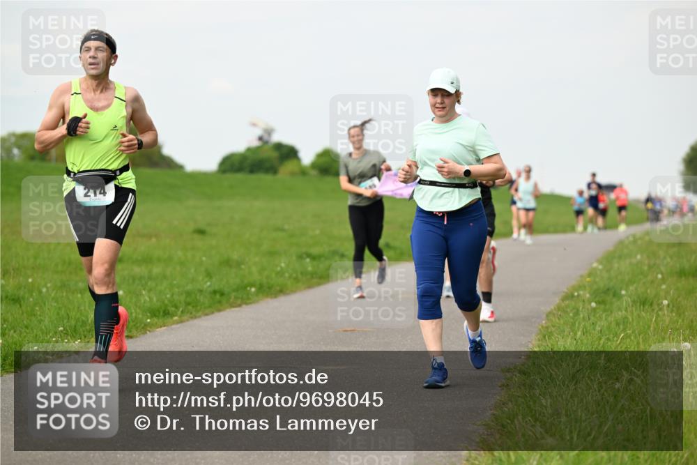 10.05.2026 - 8. Wedeler Halbmarathon Dr. Thomas Lammeyer http://msf.ph/oto/9698045 10.05.2026 11:31:32 Laufen 214 meine-sportfotos.de