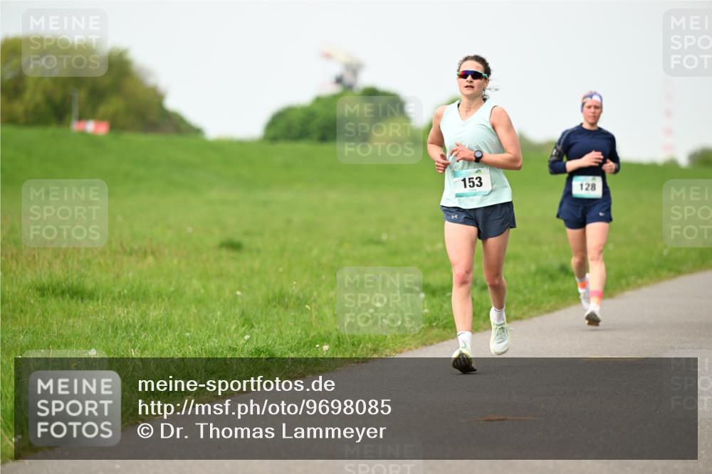 10.05.2026 - 8. Wedeler Halbmarathon Dr. Thomas Lammeyer http://msf.ph/oto/9698085 10.05.2026 11:31:40 Laufen 153, 128 meine-sportfotos.de