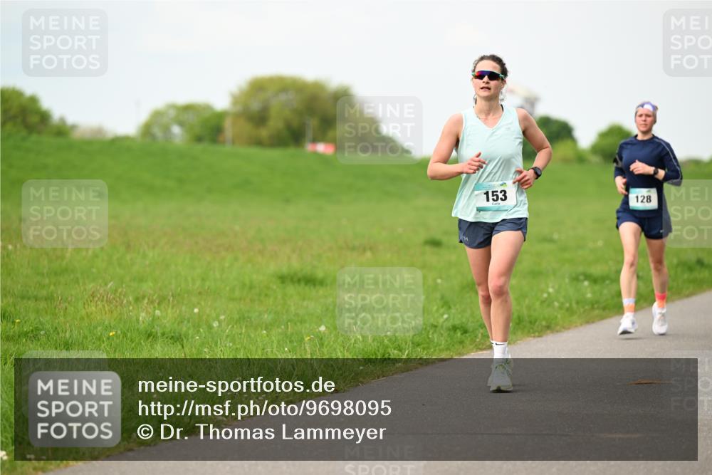 10.05.2026 - 8. Wedeler Halbmarathon Dr. Thomas Lammeyer http://msf.ph/oto/9698095 10.05.2026 11:31:42 Laufen 153, 128, 129 meine-sportfotos.de