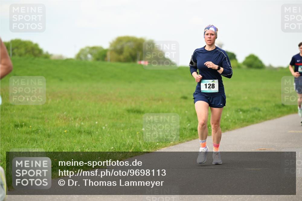 10.05.2026 - 8. Wedeler Halbmarathon Dr. Thomas Lammeyer http://msf.ph/oto/9698113 10.05.2026 11:31:45 Laufen 128 meine-sportfotos.de