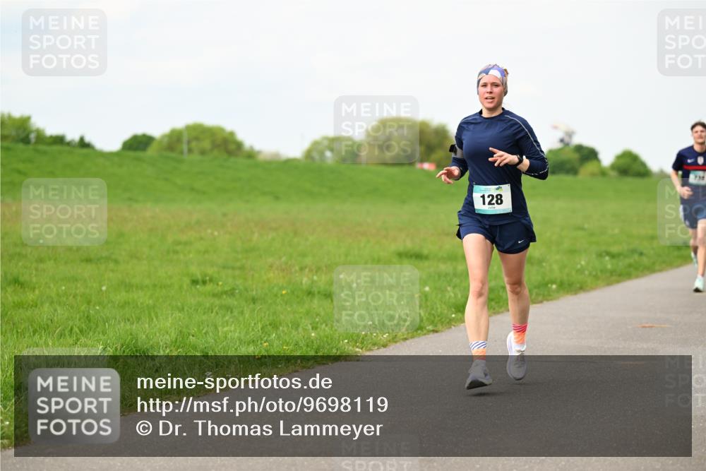 10.05.2026 - 8. Wedeler Halbmarathon Dr. Thomas Lammeyer http://msf.ph/oto/9698119 10.05.2026 11:31:46 Laufen 128, 736 meine-sportfotos.de