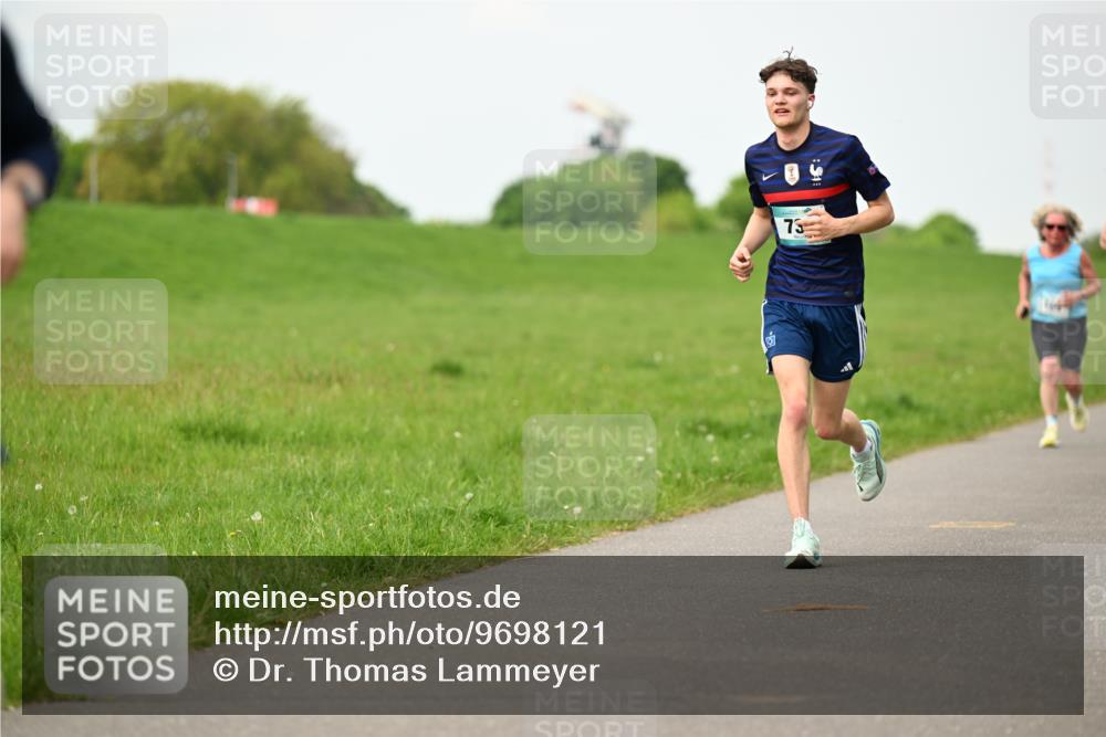 10.05.2026 - 8. Wedeler Halbmarathon Dr. Thomas Lammeyer http://msf.ph/oto/9698121 10.05.2026 11:31:47 Laufen  meine-sportfotos.de