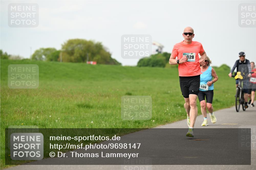 10.05.2026 - 8. Wedeler Halbmarathon Dr. Thomas Lammeyer http://msf.ph/oto/9698147 10.05.2026 11:31:51 Laufen 028, 109 meine-sportfotos.de