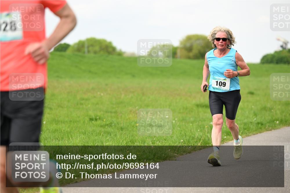 10.05.2026 - 8. Wedeler Halbmarathon Dr. Thomas Lammeyer http://msf.ph/oto/9698164 10.05.2026 11:31:55 Laufen 109 meine-sportfotos.de