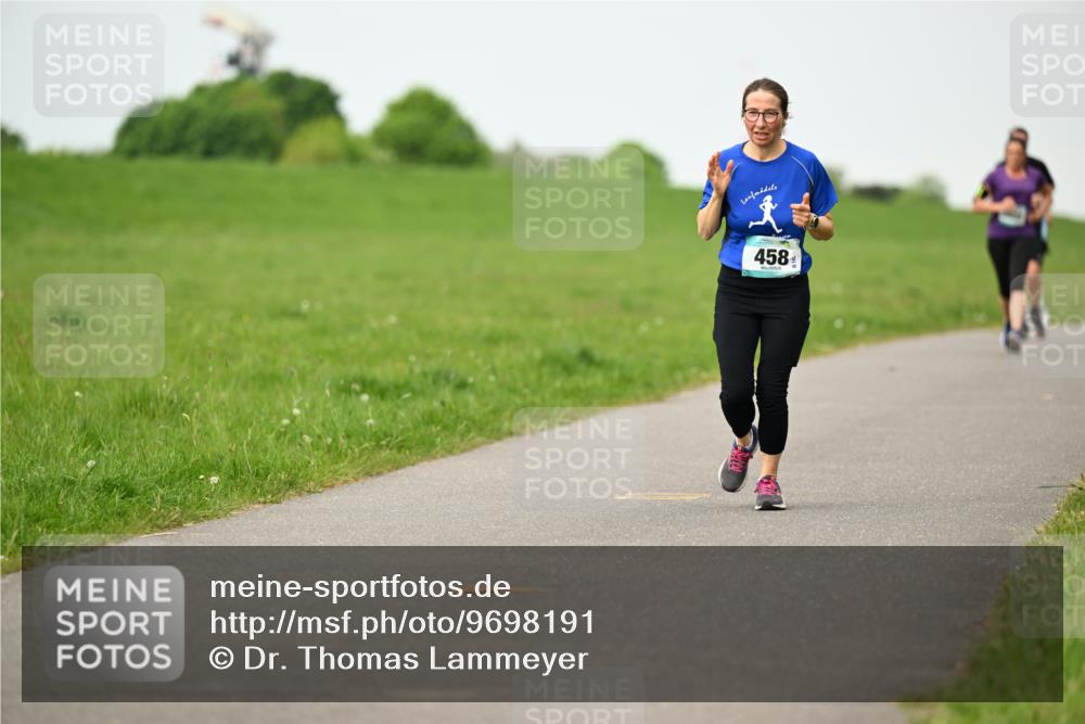 10.05.2026 - 8. Wedeler Halbmarathon Dr. Thomas Lammeyer http://msf.ph/oto/9698191 10.05.2026 11:32:05 Laufen 458 meine-sportfotos.de