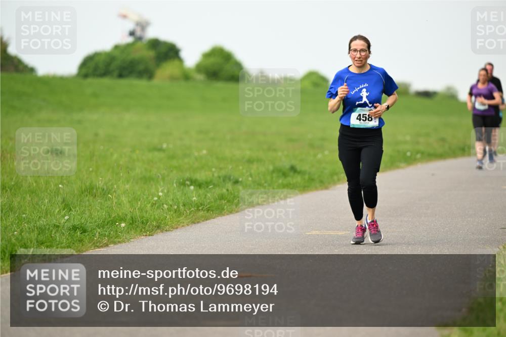 10.05.2026 - 8. Wedeler Halbmarathon Dr. Thomas Lammeyer http://msf.ph/oto/9698194 10.05.2026 11:32:06 Laufen 458 meine-sportfotos.de