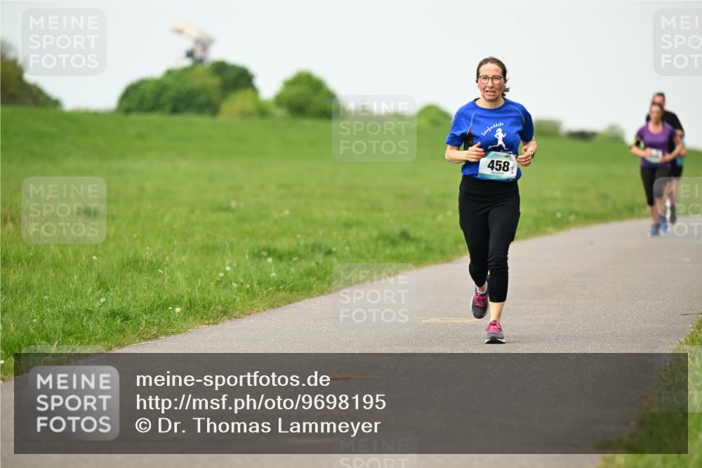 10.05.2026 - 8. Wedeler Halbmarathon Dr. Thomas Lammeyer http://msf.ph/oto/9698195 10.05.2026 11:32:06 Laufen 458 meine-sportfotos.de