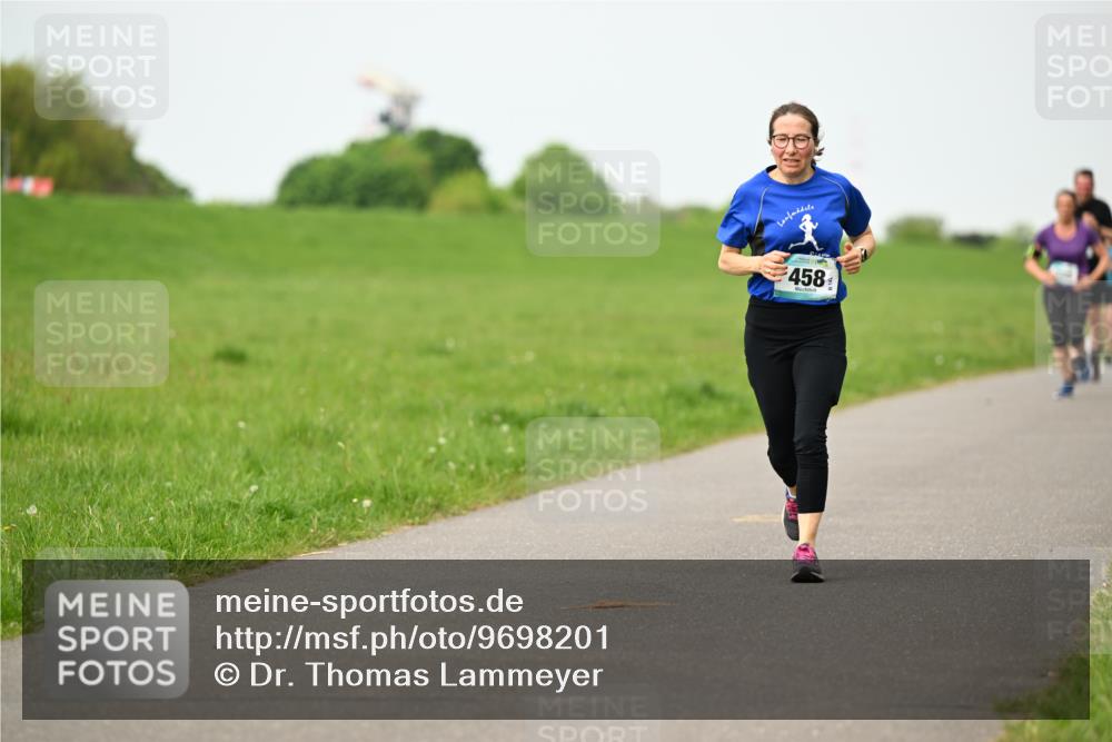 10.05.2026 - 8. Wedeler Halbmarathon Dr. Thomas Lammeyer http://msf.ph/oto/9698201 10.05.2026 11:32:07 Laufen 458 meine-sportfotos.de