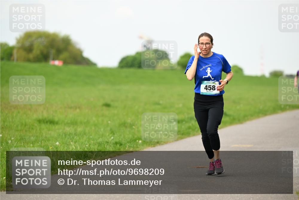 10.05.2026 - 8. Wedeler Halbmarathon Dr. Thomas Lammeyer http://msf.ph/oto/9698209 10.05.2026 11:32:08 Laufen 458 meine-sportfotos.de