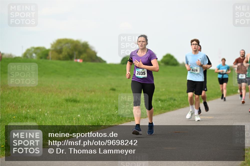 10.05.2026 - 8. Wedeler Halbmarathon Dr. Thomas Lammeyer http://msf.ph/oto/9698242 10.05.2026 11:32:16 Laufen 2035, 628 meine-sportfotos.de