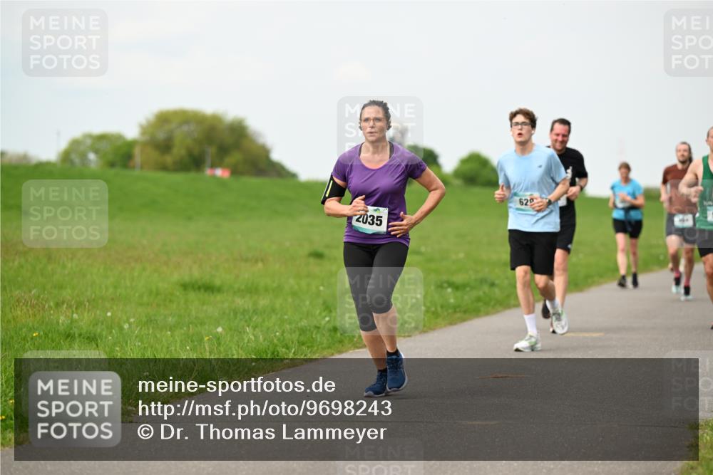 10.05.2026 - 8. Wedeler Halbmarathon Dr. Thomas Lammeyer http://msf.ph/oto/9698243 10.05.2026 11:32:16 Laufen 2035, 622 meine-sportfotos.de