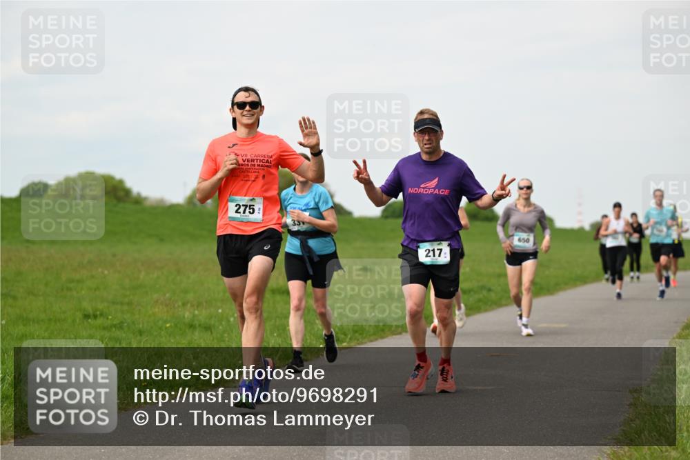 10.05.2026 - 8. Wedeler Halbmarathon Dr. Thomas Lammeyer http://msf.ph/oto/9698291 10.05.2026 11:32:25 Laufen 275, 217, 650 meine-sportfotos.de