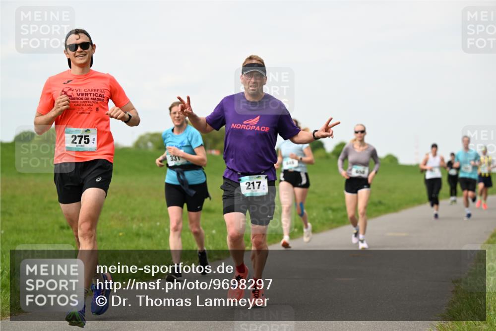 10.05.2026 - 8. Wedeler Halbmarathon Dr. Thomas Lammeyer http://msf.ph/oto/9698297 10.05.2026 11:32:25 Laufen 2023, 275, 331, 217, 645 meine-sportfotos.de