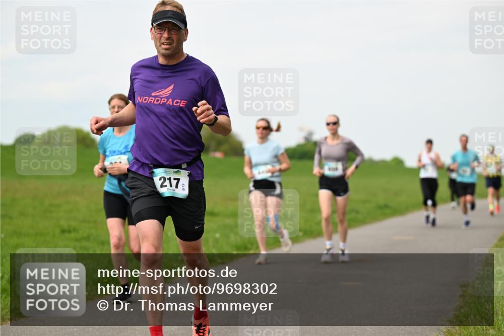 10.05.2026 - 8. Wedeler Halbmarathon Dr. Thomas Lammeyer http://msf.ph/oto/9698302 10.05.2026 11:32:26 Laufen 217 meine-sportfotos.de