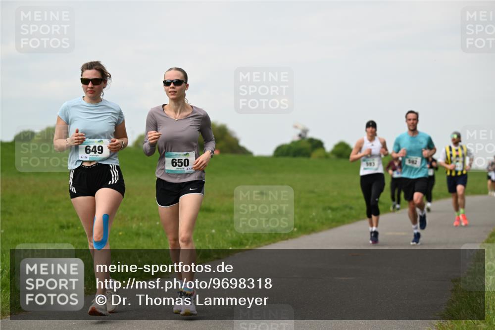 10.05.2026 - 8. Wedeler Halbmarathon Dr. Thomas Lammeyer http://msf.ph/oto/9698318 10.05.2026 11:32:29 Laufen 136, 649, 650, 139, 583 meine-sportfotos.de