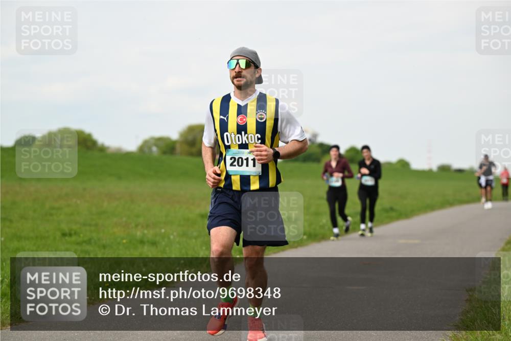 10.05.2026 - 8. Wedeler Halbmarathon Dr. Thomas Lammeyer http://msf.ph/oto/9698348 10.05.2026 11:32:33 Laufen 2011 meine-sportfotos.de