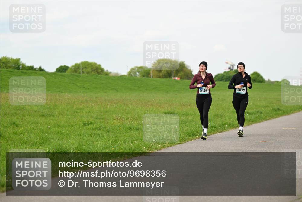 10.05.2026 - 8. Wedeler Halbmarathon Dr. Thomas Lammeyer http://msf.ph/oto/9698356 10.05.2026 11:32:36 Laufen 2158, 2073 meine-sportfotos.de