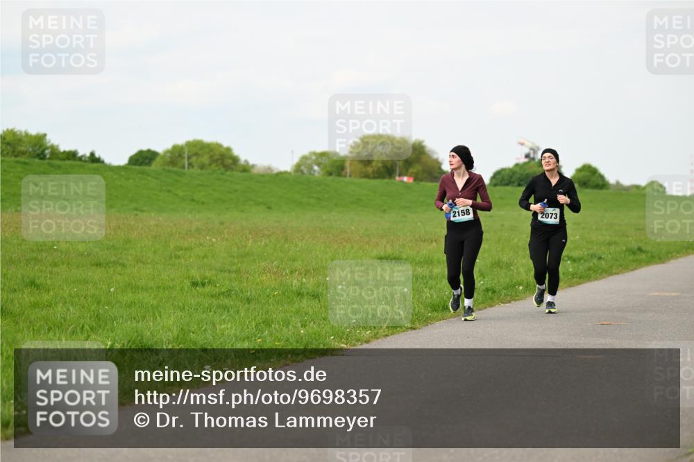 10.05.2026 - 8. Wedeler Halbmarathon Dr. Thomas Lammeyer http://msf.ph/oto/9698357 10.05.2026 11:32:36 Laufen 2158, 2073 meine-sportfotos.de