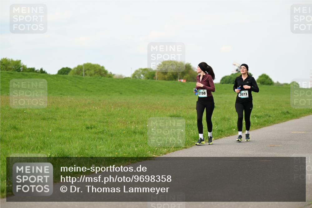 10.05.2026 - 8. Wedeler Halbmarathon Dr. Thomas Lammeyer http://msf.ph/oto/9698358 10.05.2026 11:32:36 Laufen 2158, 2073 meine-sportfotos.de