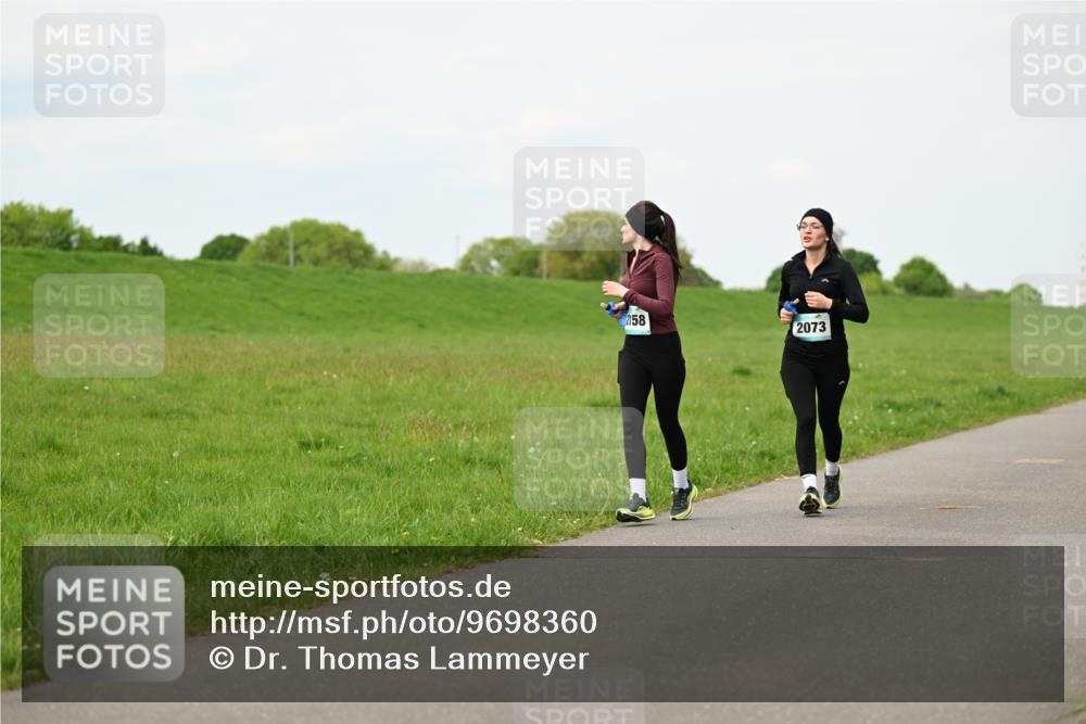 10.05.2026 - 8. Wedeler Halbmarathon Dr. Thomas Lammeyer http://msf.ph/oto/9698360 10.05.2026 11:32:37 Laufen 2158, 2073 meine-sportfotos.de