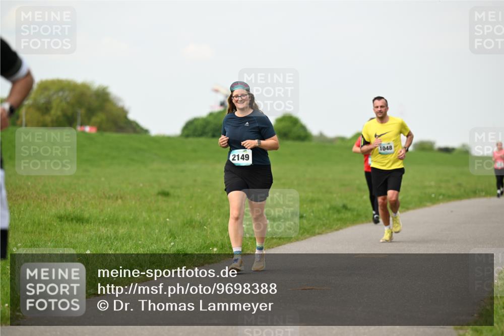 10.05.2026 - 8. Wedeler Halbmarathon Dr. Thomas Lammeyer http://msf.ph/oto/9698388 10.05.2026 11:32:46 Laufen 1048, 2149 meine-sportfotos.de