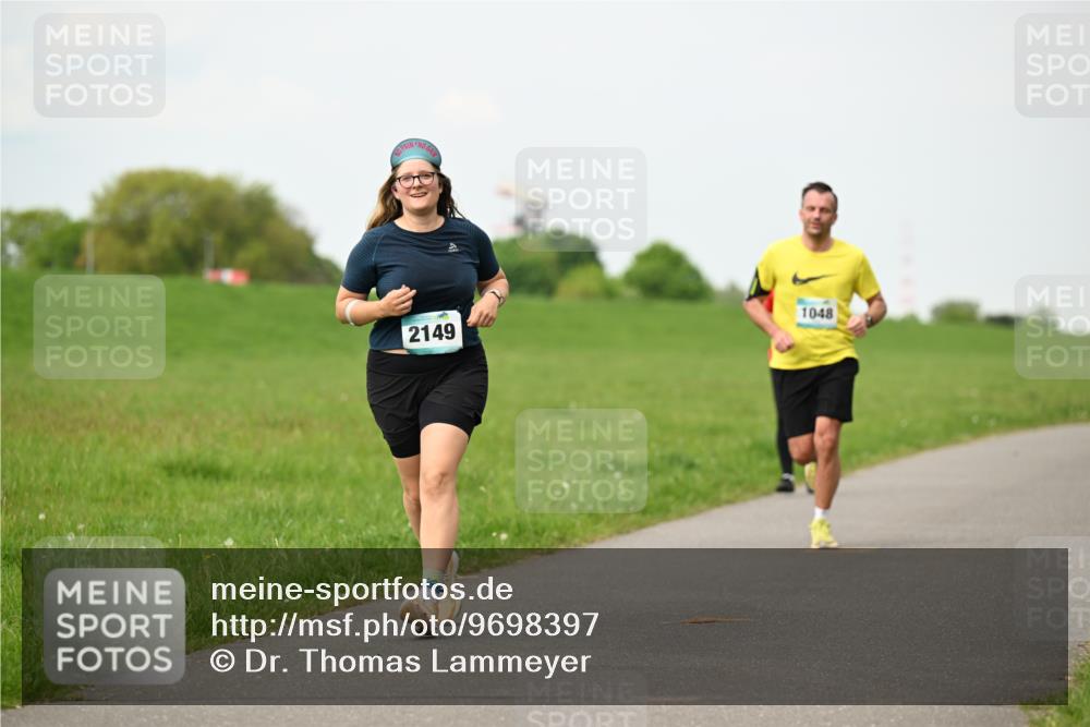 10.05.2026 - 8. Wedeler Halbmarathon Dr. Thomas Lammeyer http://msf.ph/oto/9698397 10.05.2026 11:32:47 Laufen 2149, 1048 meine-sportfotos.de