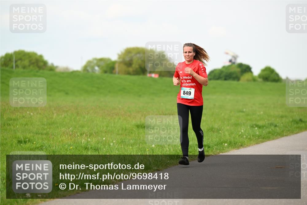 10.05.2026 - 8. Wedeler Halbmarathon Dr. Thomas Lammeyer http://msf.ph/oto/9698418 10.05.2026 11:32:52 Laufen 849 meine-sportfotos.de