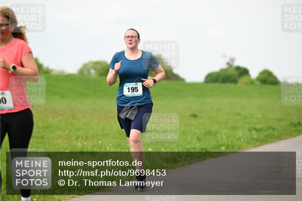10.05.2026 - 8. Wedeler Halbmarathon Dr. Thomas Lammeyer http://msf.ph/oto/9698453 10.05.2026 11:33:06 Laufen 195 meine-sportfotos.de