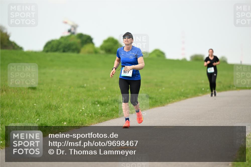10.05.2026 - 8. Wedeler Halbmarathon Dr. Thomas Lammeyer http://msf.ph/oto/9698467 10.05.2026 11:33:10 Laufen  meine-sportfotos.de