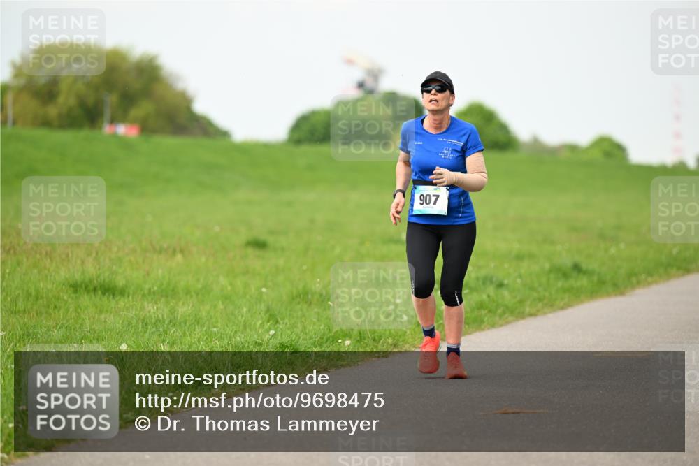 10.05.2026 - 8. Wedeler Halbmarathon Dr. Thomas Lammeyer http://msf.ph/oto/9698475 10.05.2026 11:33:11 Laufen 907 meine-sportfotos.de