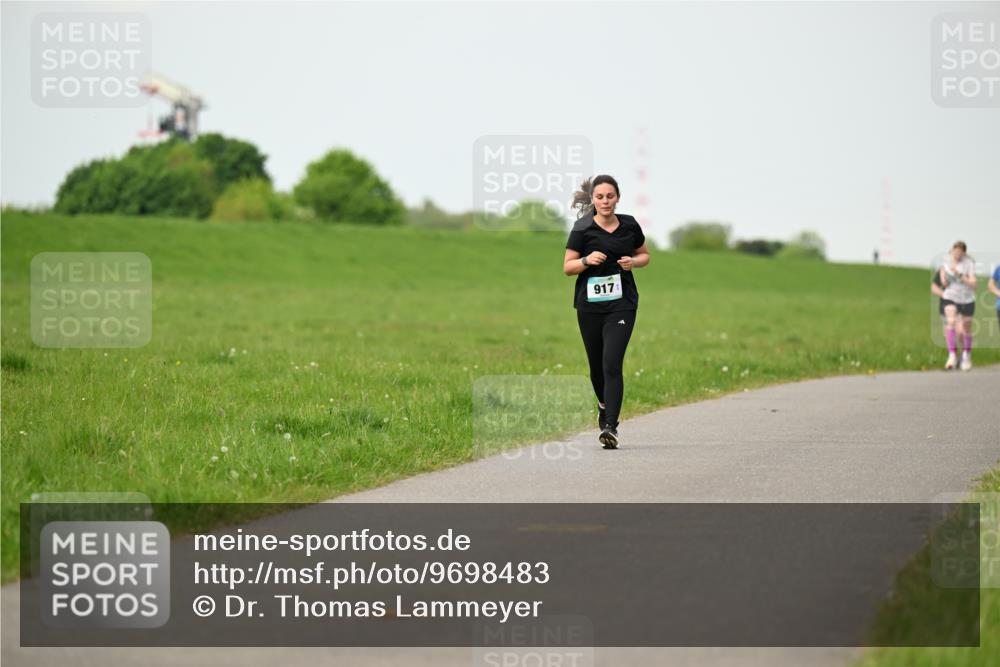 10.05.2026 - 8. Wedeler Halbmarathon Dr. Thomas Lammeyer http://msf.ph/oto/9698483 10.05.2026 11:33:14 Laufen  meine-sportfotos.de