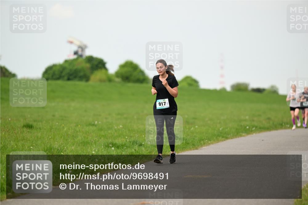 10.05.2026 - 8. Wedeler Halbmarathon Dr. Thomas Lammeyer http://msf.ph/oto/9698491 10.05.2026 11:33:17 Laufen 917 meine-sportfotos.de