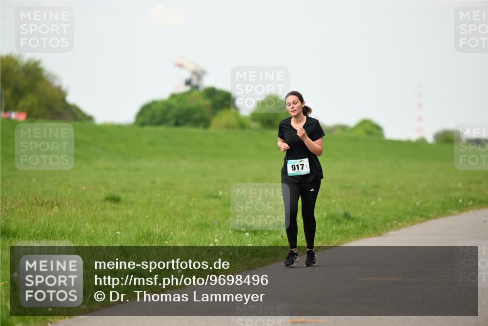 10.05.2026 - 8. Wedeler Halbmarathon Dr. Thomas Lammeyer http://msf.ph/oto/9698496 10.05.2026 11:33:17 Laufen 917 meine-sportfotos.de